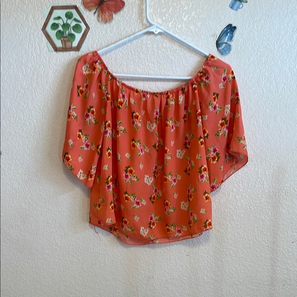 Floral Off-Shoulder Top - Picture 1 of 4